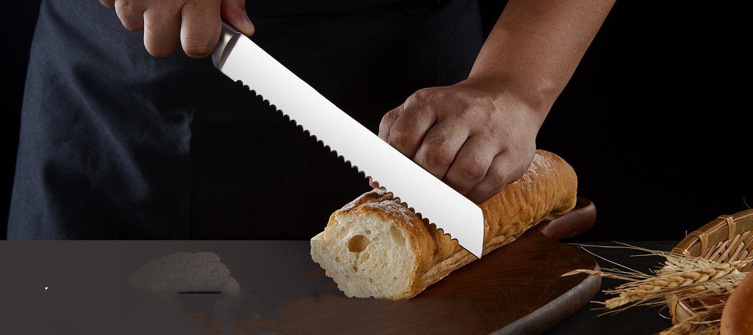 https://www.gyknife.com/wp-content/uploads/2023/01/bread-knife.jpg